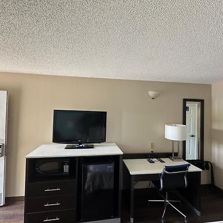 Baymont By Wyndham Thomasville Exterior photo